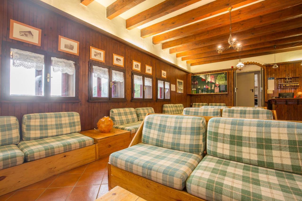 טרמינילו Hotel La Piccola Baita מראה חיצוני תמונה