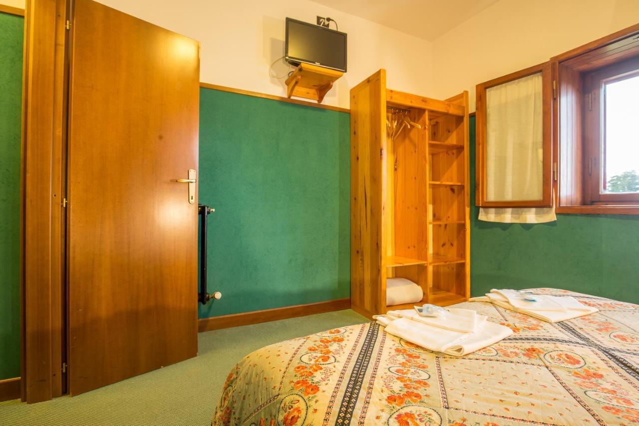 טרמינילו Hotel La Piccola Baita מראה חיצוני תמונה
